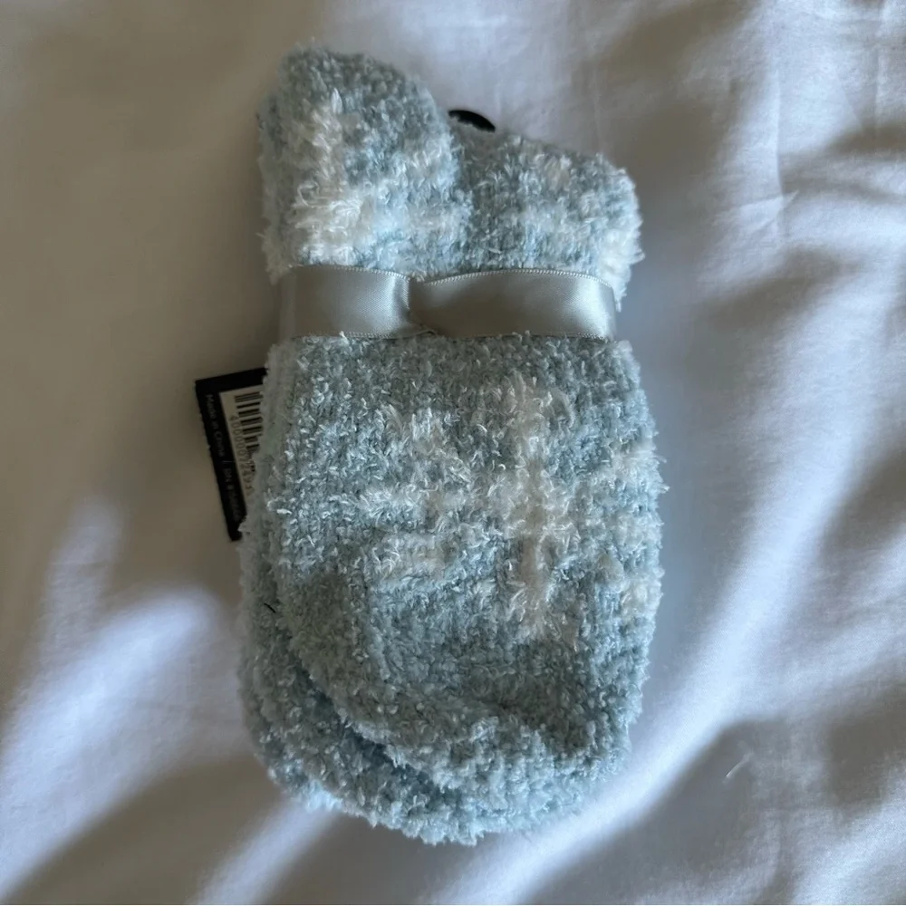 Snowflake Fuzzy Socks